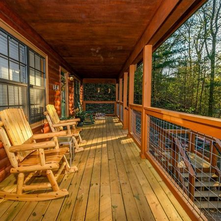 Little Bear Cabin Gatlinburg Exterior photo